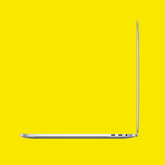 Apple MacBook Pro 15" Touch Bar (2018) Silver*