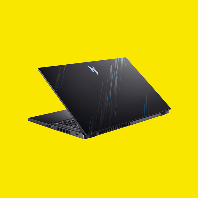 Acer Nitro V 15*